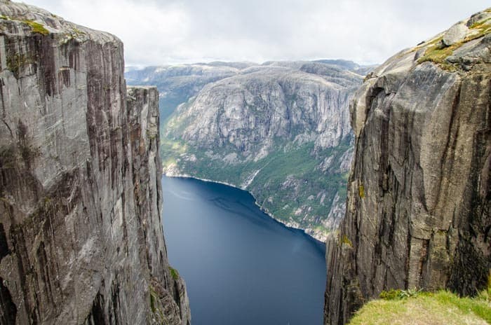 Výhled na Lysefjord z kopce Kjerag