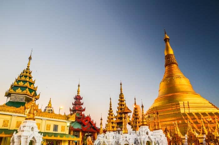 Shwedagon Pagoda – one of the most famous and largest pagodas in Myanmar. Places to visit in Myanmar