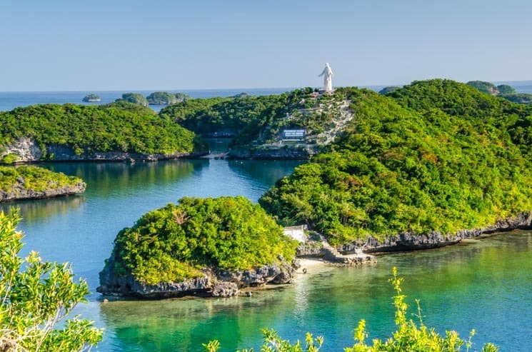 Národní park Hundereds Islands. Ostrov Luzon, Filipíny.