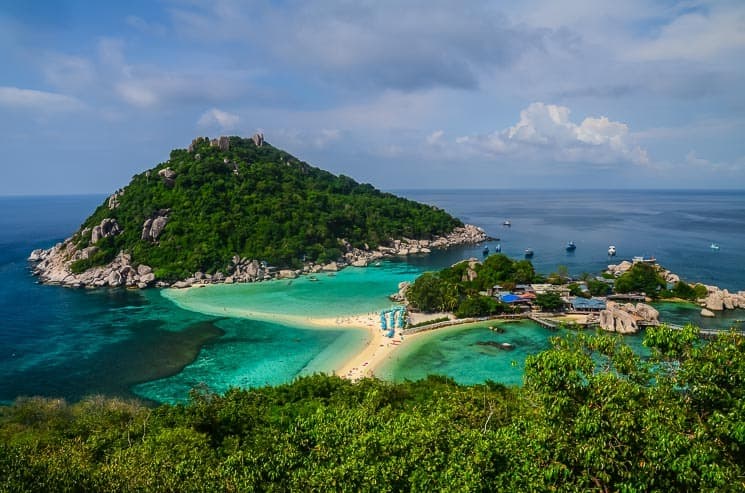 The beautiful island of Koh Nang Yuan by Koh Tao