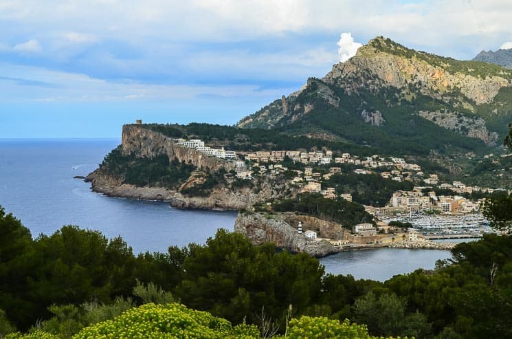 Výhled od Refugi di Muleta na Port de Soller