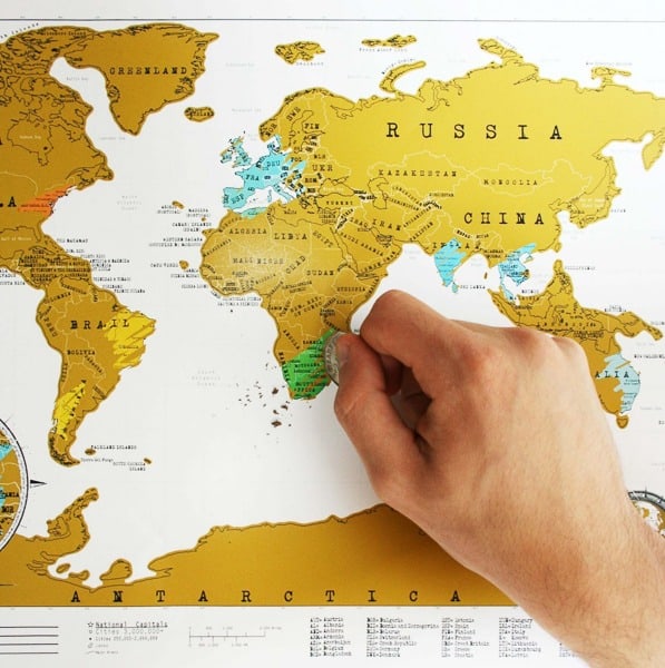 Stírací mapa světa na zeď - originál