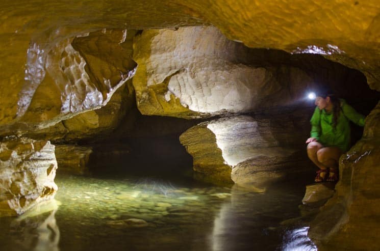 Jeskyně Cave Stream Scenic Reserve