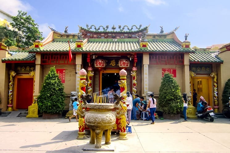 Temples in Vietnam (2)