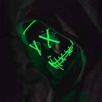 svítící maska