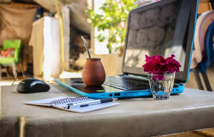 Becoming a Digital Nomad in 2022: 5 Tips To Get Started 1