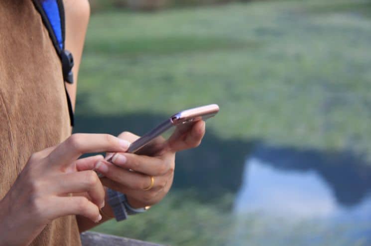 27 Great Ways How to Comfort Someone over Text (That Help) 5