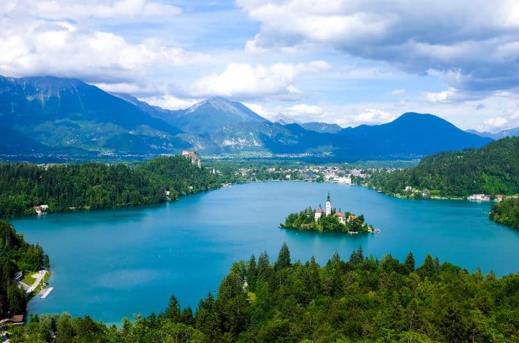 Cesta do Chorvatské Puly: Hallstätter See, jezero Bled, Škocjanské jeskyně